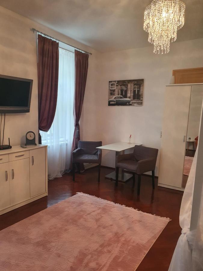Ferienwohnung Sunset Apartament Brașov Exterior foto